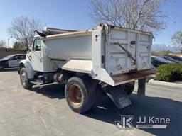 (Jurupa Valley, CA) 2002 International 4900 Dump Truck Runs & Moves