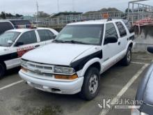 2002 Chevrolet Blazer 4x4 Sport Utility Vehicle Runs & Moves) (Jump to Start, Airbag Light On.