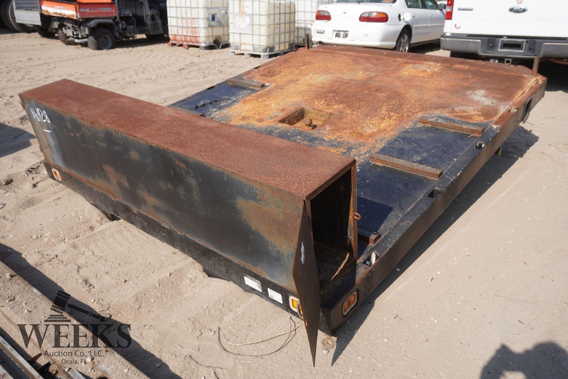 TRUCK FLAT BED