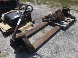 5-04178 (Equip.-Misc.)  Seller:Private/Dealer PALLET JACK HARRINGTON 2 TON ELECT