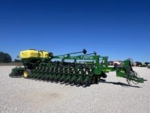 John Deere DB60 Planter Exact Emerge Planter, 2023