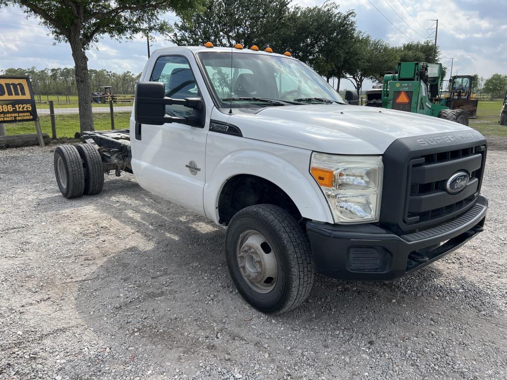 2013 Ford F-350xl Cab & Chassis Truck W/t R/k