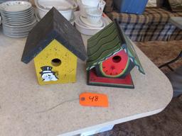 2 BIRD HOUSES