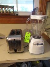 HAMILTON BEACH AND OSTER BLENDER TOASTER