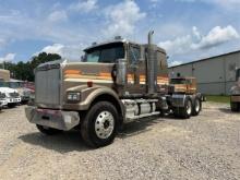 2012 Western Star 4900 SF shwoing 425,164 mi / runs