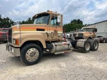 1990 Mack CH613 showing 66,641 mi / runs