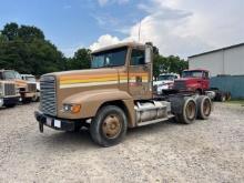 2000 Freightliner  showing 13,724 mi / runs