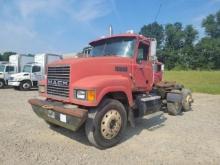 2007 Mack CHN613 showing 65,041 mi, 7,867 hrs / runs