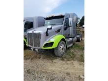 2015 Peterbilt miles & hrs unknown/ doesn't run