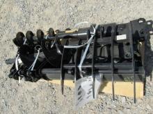 2131 8 MINI EXCAVATOR ATTACHMENTS S/N:B26535