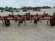 2426 3PT 55 IH FIELD CULTIVATOR