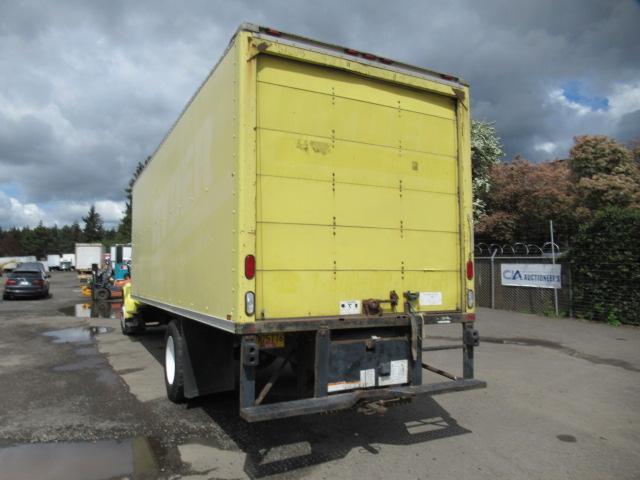 1996 INTERNATIONAL 4700 24' BOX TRUCK