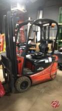 Linde Fork Lift