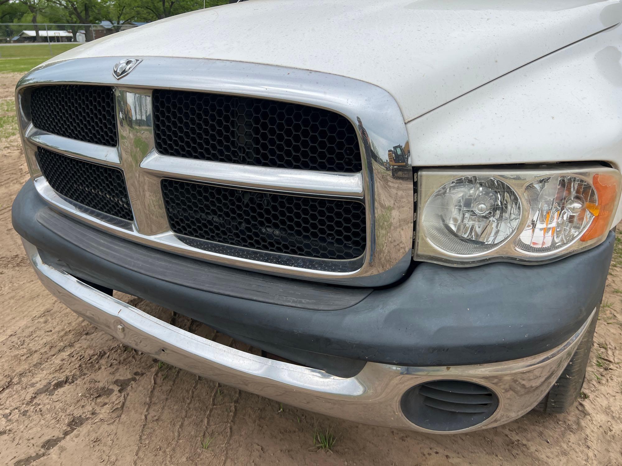 2004 DODGE RAM 1500 CREW CAB TRUCK