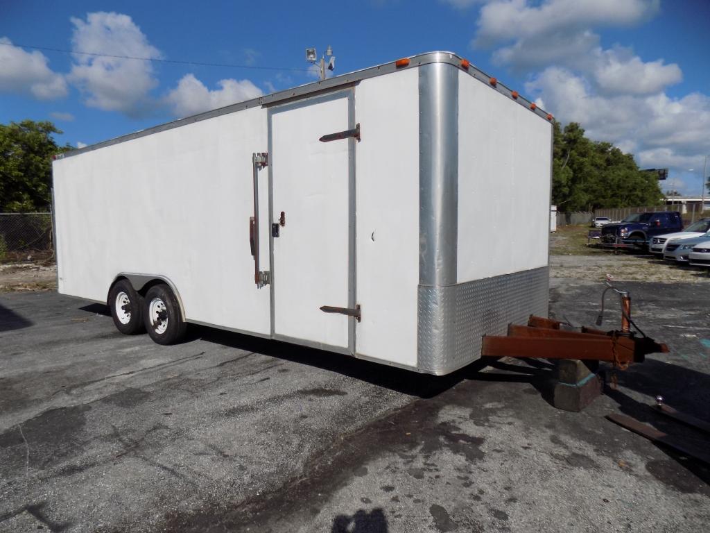 2011 22FT ENCLOSED TRAILER