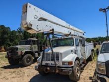 2000 IH 4900 DT466E BUCKET TRUCK