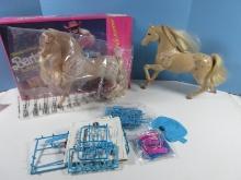Mattel Western Fun Barbie Sun Runner 2 Horses 1990 w/Accessories. 1 Horse w/Box