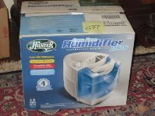 Hunter Care Free Humidifier Plus Low Maintenance 2 Gallon Output- Appears NIB