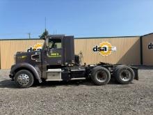 2017 Freightliner Coronado SD122 Day Cab Truck Tractor