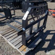 SKIDSTEER ATTACHMENT, PALLET FORKS, BLUE DIAMOND MODEL 314004, 4000LB CAPACITY, 45IN WIDE RACK W/STE