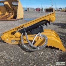 EXCAVATOR ATTACHMENT, HYDRAULIC THUMB, FITS 20-25TON SIZE MACHINE, BOLT ON. ITEM APPEARS UNUSED