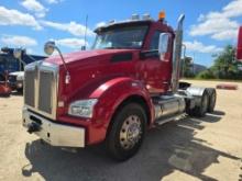 2019 KENWORTH T880 TRUCK TRACTOR VN:1XKZD49X6KJ239699 powered by diesel engine, equipped with power