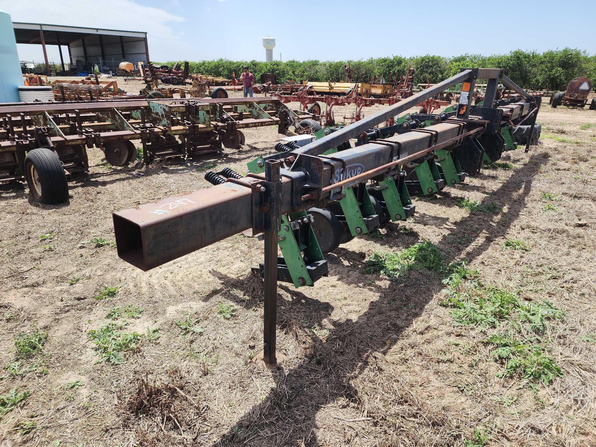 SUKUP Row Crop Cultivators