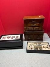 jewelry boxes with jewelry