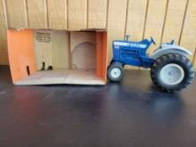 Ford 8600 Toy Tractor