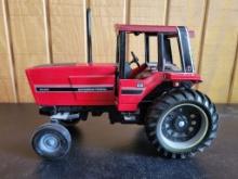 International 5088 Toy Tractor