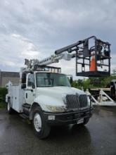 2006 INTERNATIONAL NAVISTAR 4300 DT466 DIESEL BUCKET TRUCK W/ ALTEC BUCKET, VIN 1HTMMAAN86H323618 (1