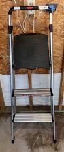 Rubbermaid 4' Aluminum Step ladder