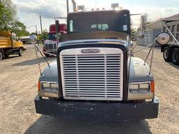 2006 Freightliner FLD120 Day Cab