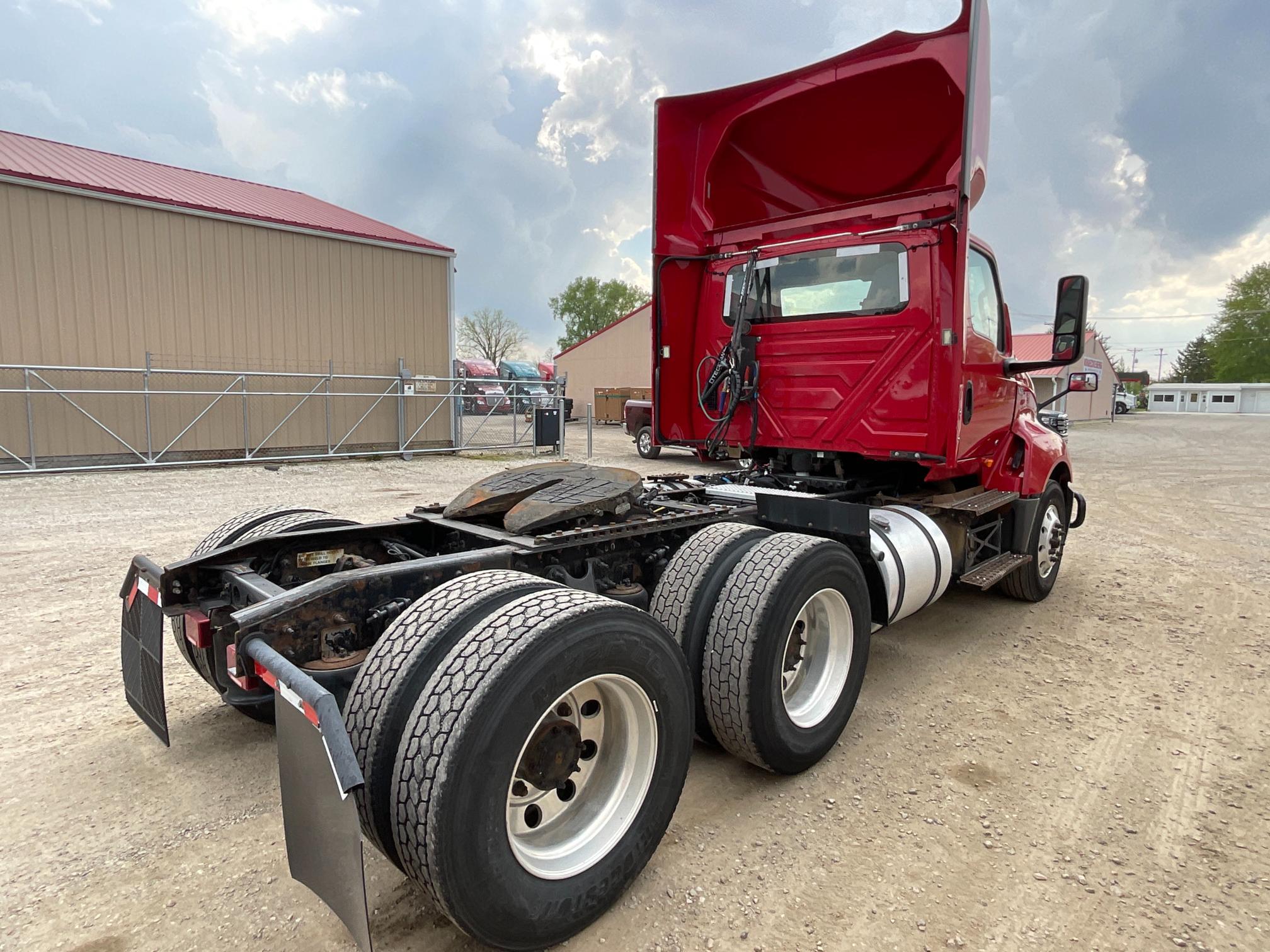 2019 International LT625 Day Cab