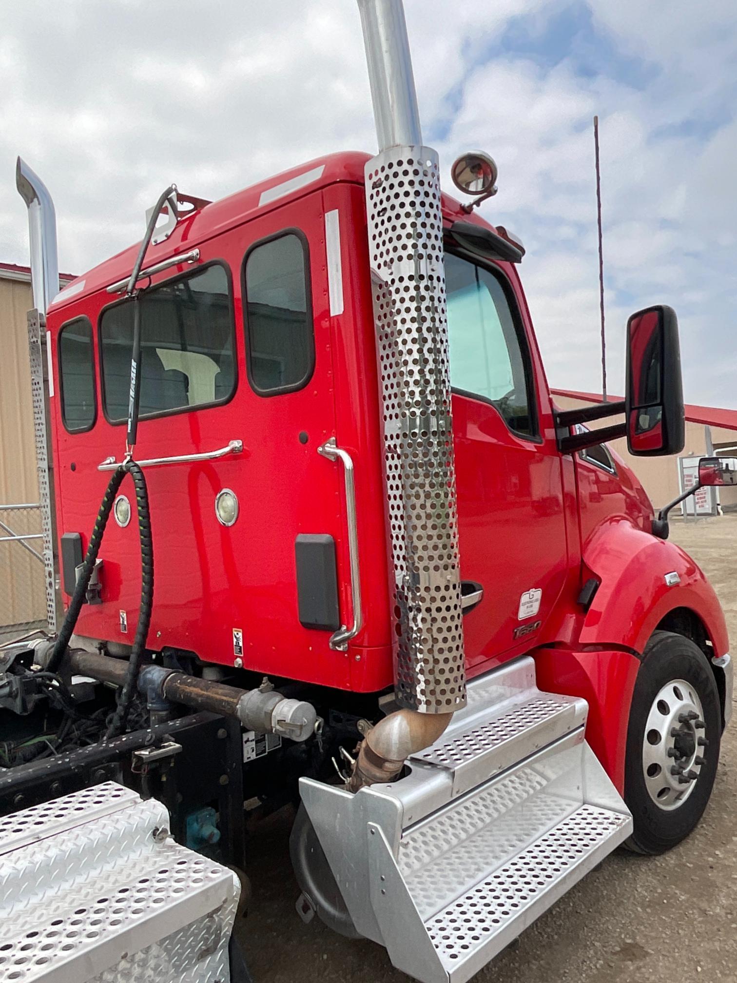 2018 Kenworth T680 Day Cab