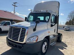 2018 Freightliner CA125 Day Cab
