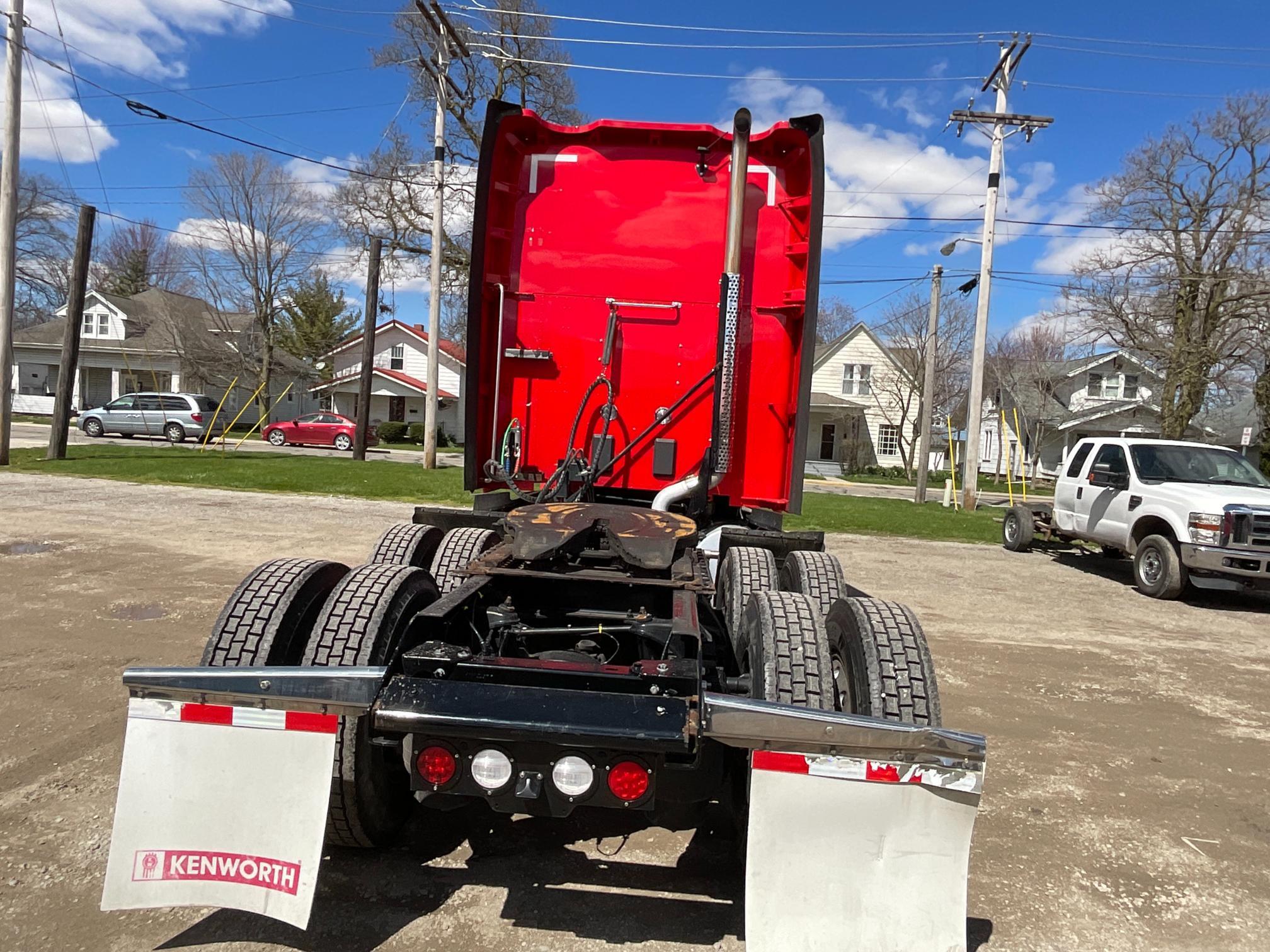 2022 Kenworth T680 Sleeper