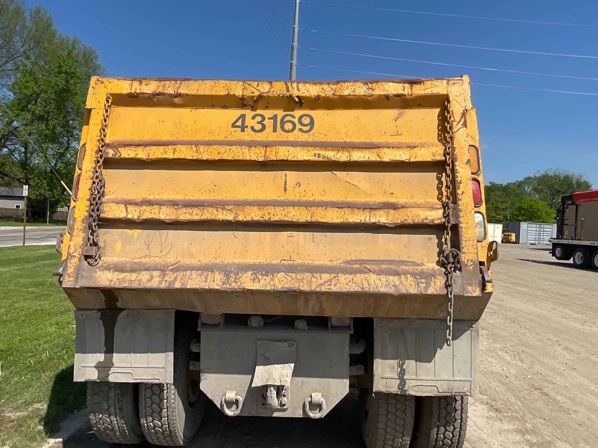 2003 Volvo VHD Dump Truck