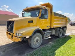 2003 Volvo VHD Dump Truck