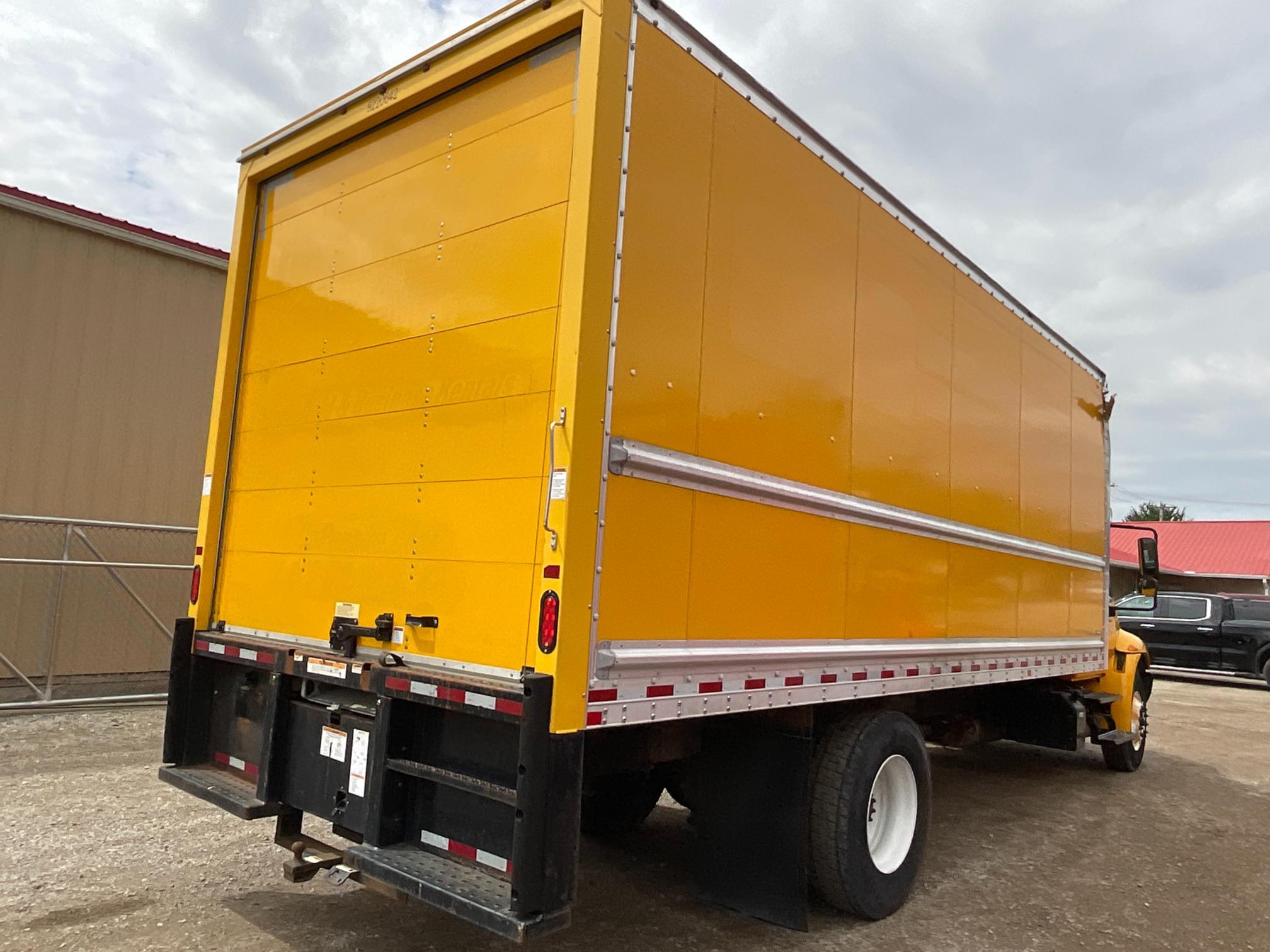 2019 International 4300 Box Truck