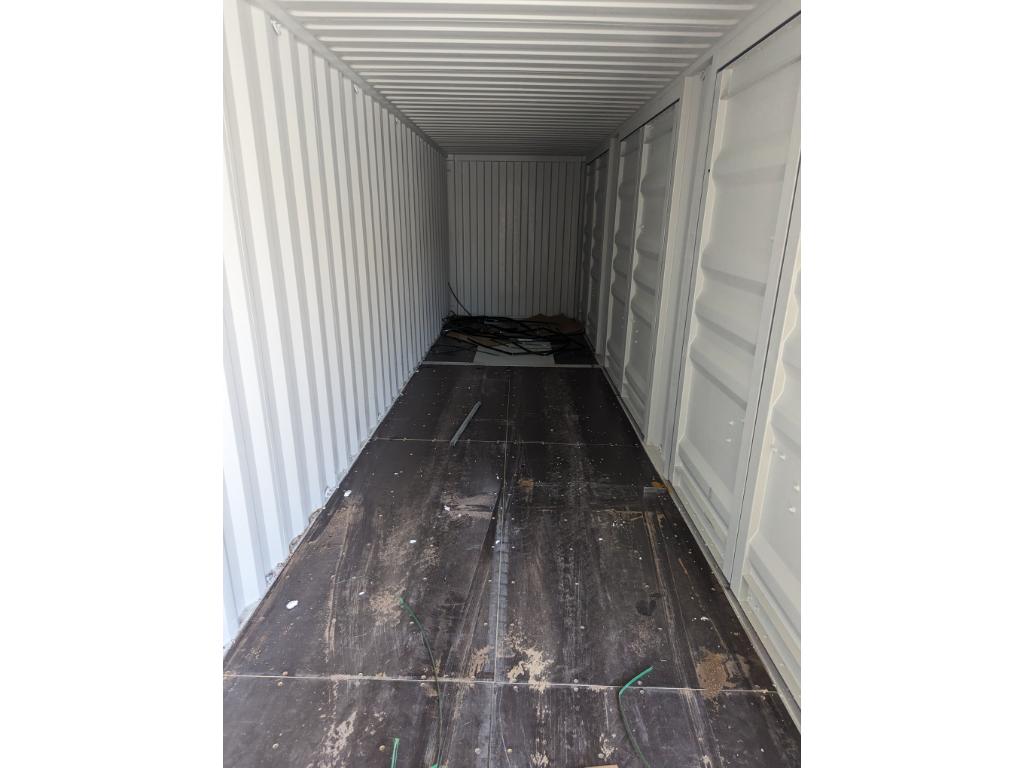 1 Trip 40' High Side Shipping Container w/ Side Doors