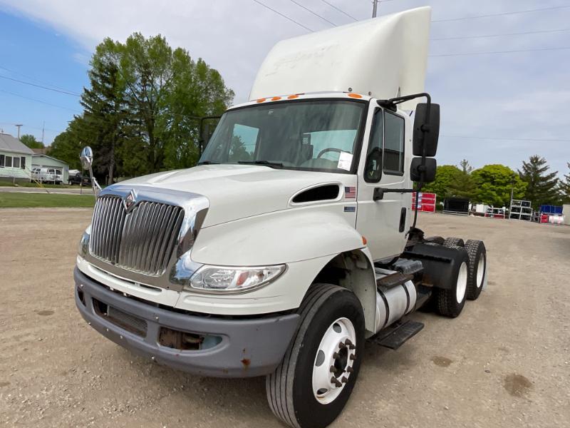 2012 International 4400 Daycab