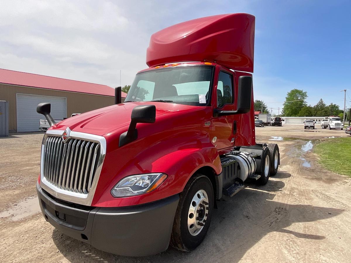 2019 International LT625 Day Cab