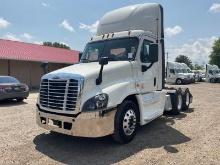 2018 Freightliner CA125 Day Cab