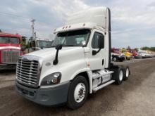 2019 Freightliner CA125 Day Cab