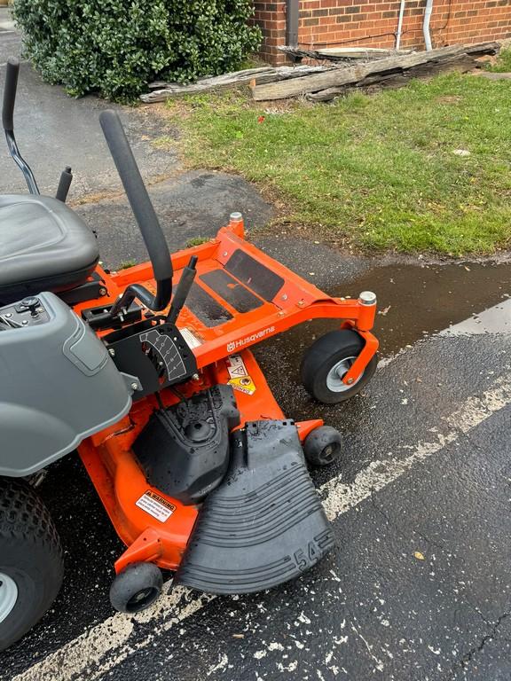 Husqvarna Zero Turn Lawnmower Model Rz5424