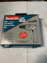 Makita 3/8 Cordless Driver Drill Kit Comes With Carrying Case And 2 Batteries Model #6095dwe